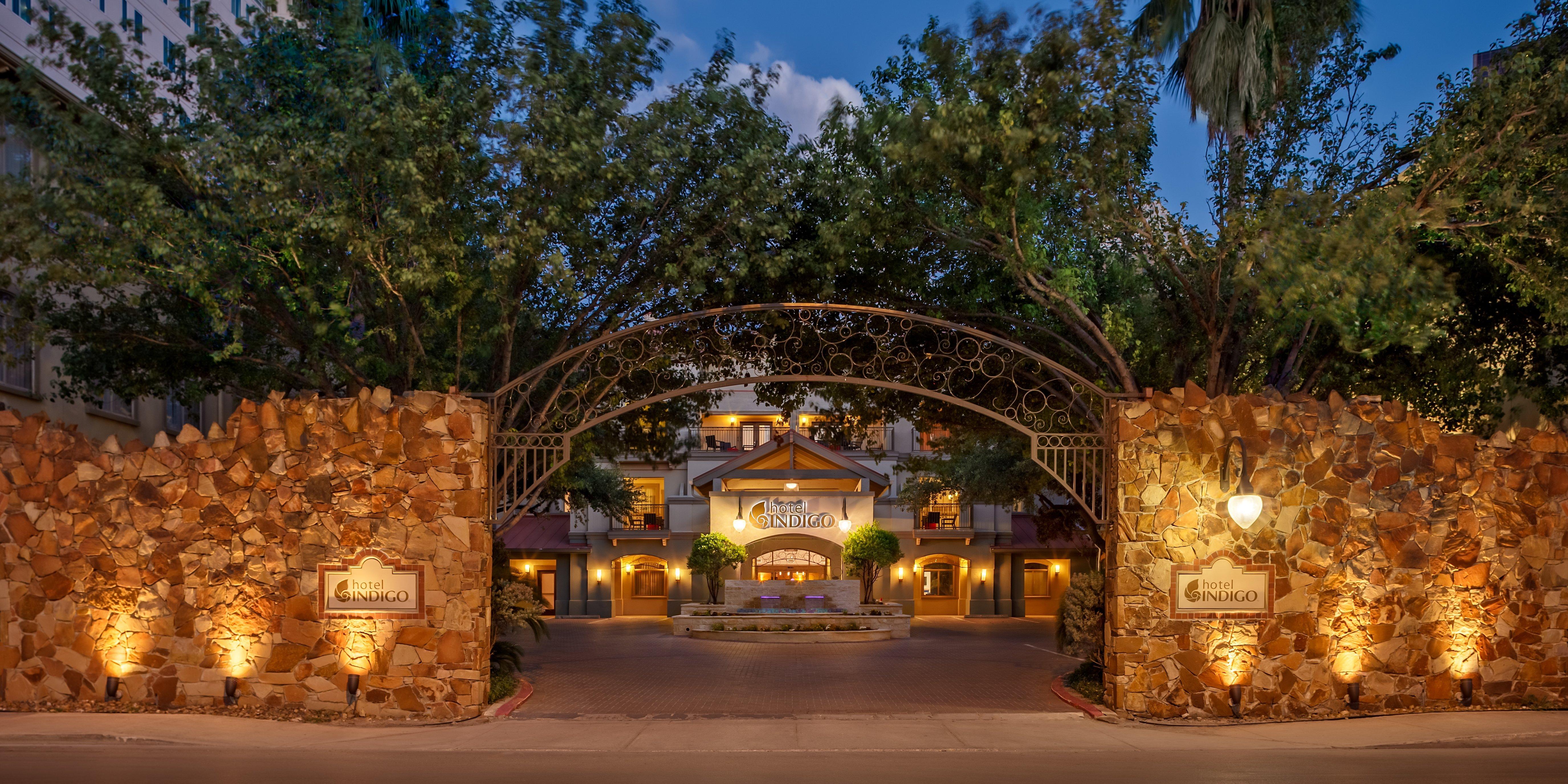 Hotel Indigo San Antonio Riverwalk By Ihg Экстерьер фото